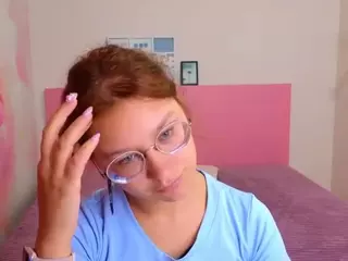 AngelinaLow's Live Sex Cam Show