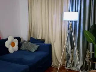 EdwinaChambless's Live Sex Cam Show
