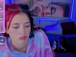 lucia-21 webcam