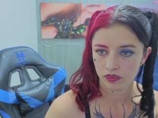  lucia-21 chat room