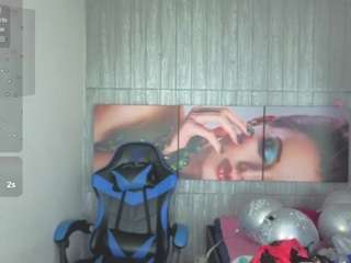 lucia-21 webcam