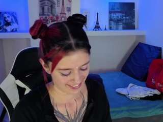 lucia-21 Live Webcam on CamSoda