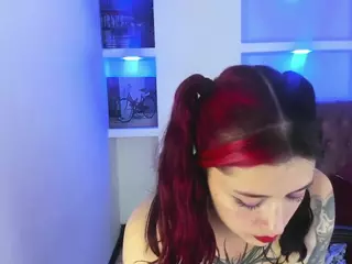 lucia-21's Live Sex Cam Show