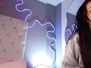 teen 18  striptease  spanking...