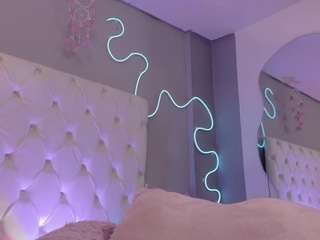 le modèle megan-cole1 est en webcam porno dans un show sur le site camsoda, il possède les tags suivants: ahegao,sexy,ass,no drinking,normal,oil,orgasm,pov,public,pussy,sex toys,shaved pussy,naked,skinny,spank,spanking,striptease,teen 18,toys,twerk