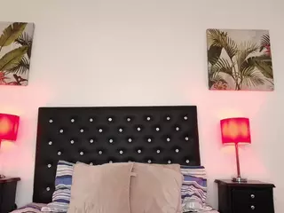 ThamaraBunny's Live Sex Cam Show