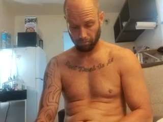 themaskedbadiee's CamSoda show and profile