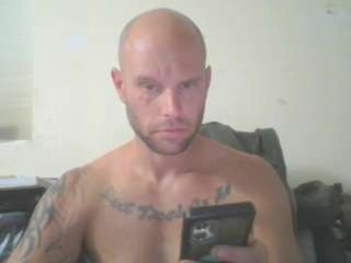 themaskedbadiee live cam profile