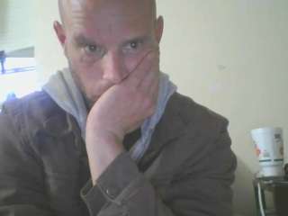 themaskedbadiee live cam profile