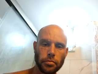 themaskedbadiee webcam model