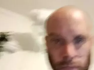 Cloudzz386's Live Sex Cam Show