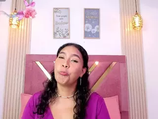 Vickyruiz1's Live Sex Cam Show