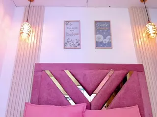 Vickyruiz1's Live Sex Cam Show