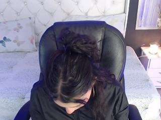 villaloboslia Live Webcam on CamSoda