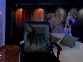 aida-jones webcam model