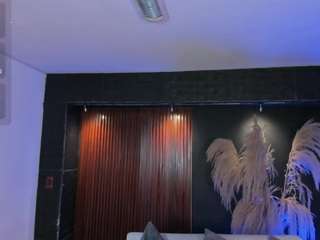 aida-jones webcam
