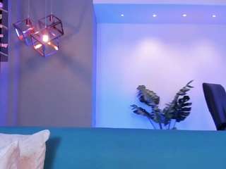 Amazing Aida-jones will encourage your wishes in a sweet camshow aida-jones from CamSoda