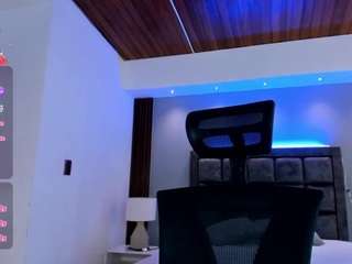 aida-jones webcam model