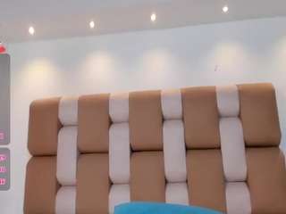 aida-jones webcam model