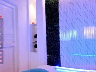 aida-jones webcam model