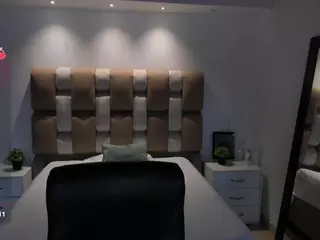 Aida-Jones's Live Sex Cam Show