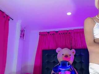 dalilbacil Live Webcam on CamSoda