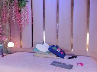 emmawilliams22 Live Webcam on CamSoda