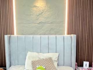 madyrowan live webcam show