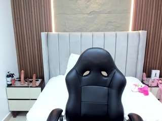 madyrowan live webcam show