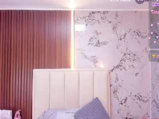 MADYROWAN live cam preview