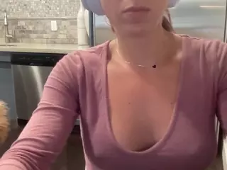 Stassie Summers's Live Sex Cam Show