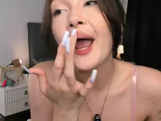 WandaHelme's Live Sex Cam Show