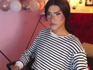 agatha-rodriguez's CamSoda show and profile