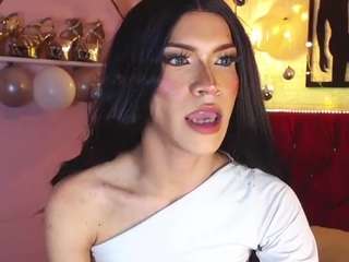 agatha-rodriguez's CamSoda show and profile