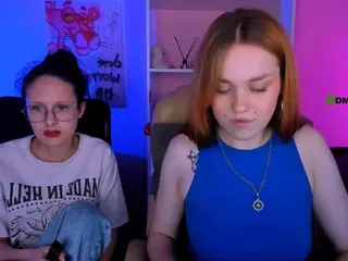 ellie-fire's Live Sex Cam Show