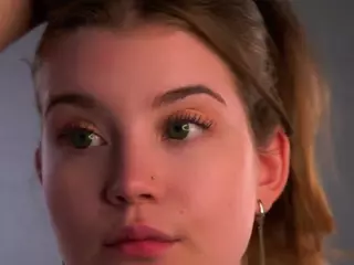 FancyEvitt's Live Sex Cam Show