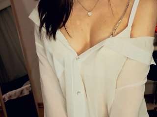 fionamoore live cam profile