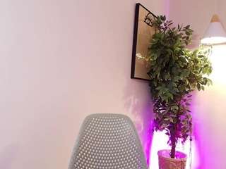 lia-mar's CamSoda show and profile