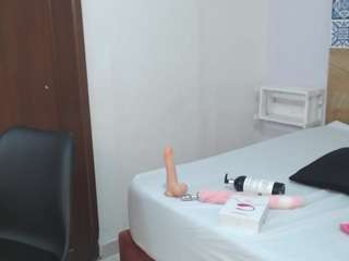 scalrte-levis Live Webcam on CamSoda
