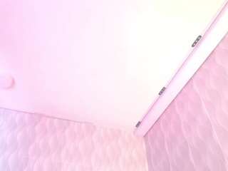 agata-grubisic's CamSoda show and profile