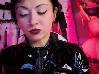 guxplo Live Webcam on CamSoda