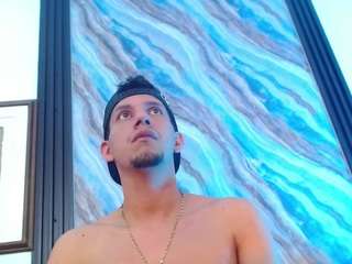 kevin-fox Live Webcam on CamSoda