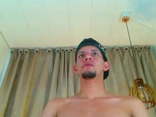 Sebastian-smith-horny live cam preview