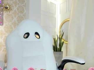LilyyThea live cam preview