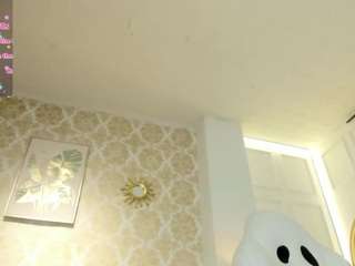 LilyyThea live cam preview