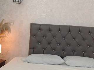 sabrinaa-fox Live Webcam on CamSoda