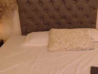 sabrinaa-fox live cam profile