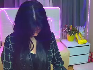 TianaRaya's Live Sex Cam Show