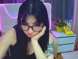 TianaRaya's Live Sex Cam Show