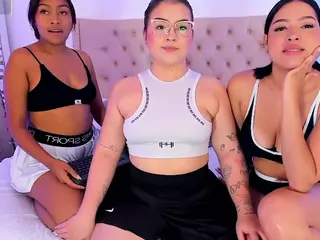 velvetvixens's Live Sex Cam Show